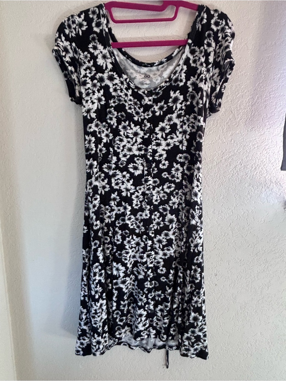 SO Black and White Floral Scoop Neck Dress
